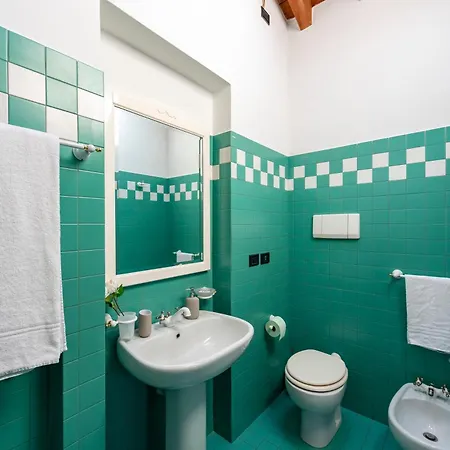 Bruno House Lakeview & Shared Pool - Happy Appartement *