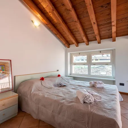 Apartament Bruno House Lakeview & Shared Pool - Happy San Felice del Benaco