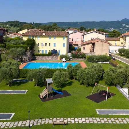 Bruno House Lakeview & Shared Pool - Happy Apartament